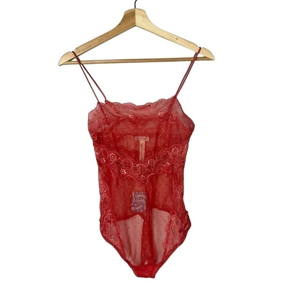Free People That Sweet Thing Allure Mauve Pink Red Lace Thong Bodysuit XS - Picture 2 of 6